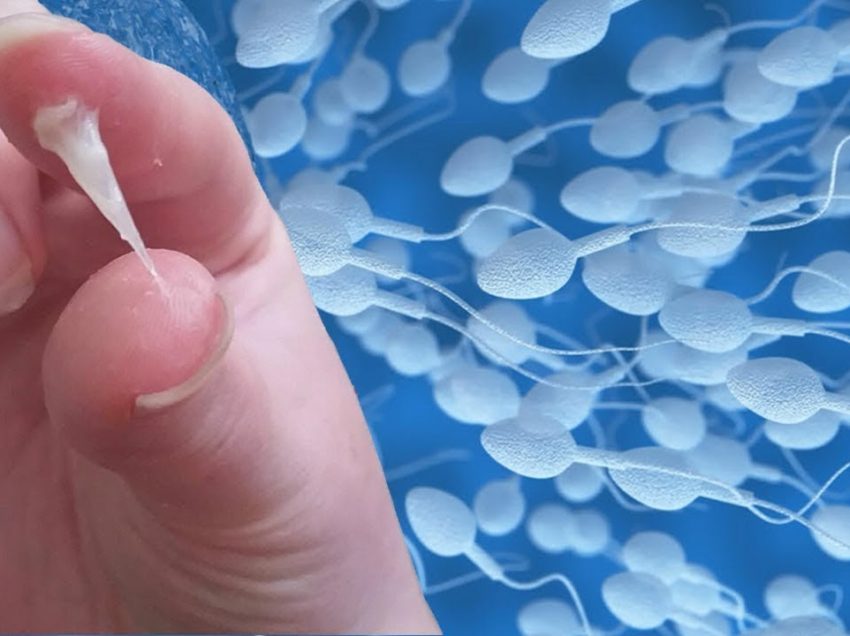 Голубоглазая рыжуля смазывает пальцем остатки спермы с довольного лица