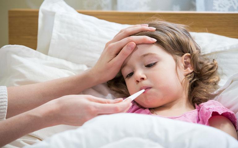 Лихорадка 5 дней у ребёнка (причины, симптомы, лечение)