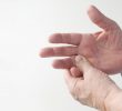 7 Симптомов покалывания в правой руке