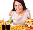 Правда ли, что нездоровая пища может помочь вам похудеть?